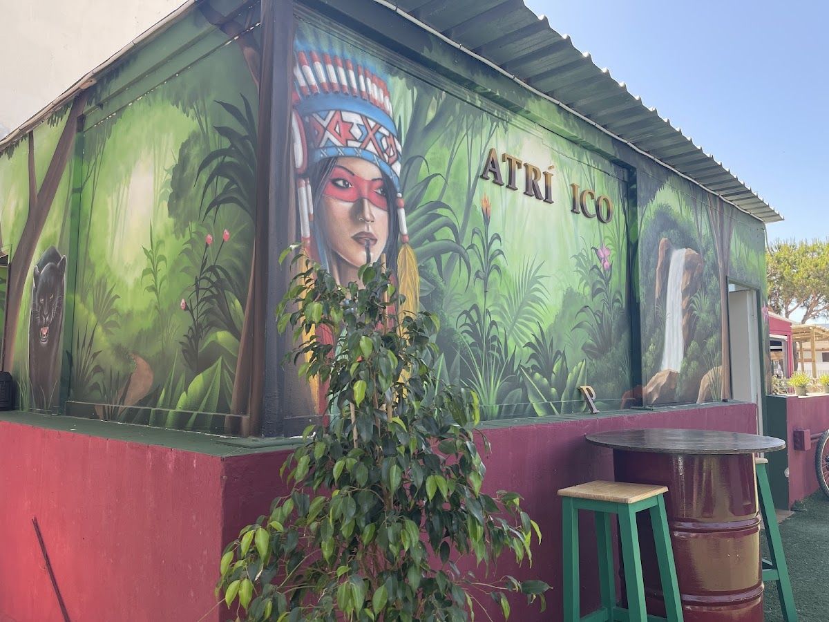 Foto de Atrípiko - Gastro Bar, Restauración y Ocio Gastronómico en La Barrosa, Chiclana