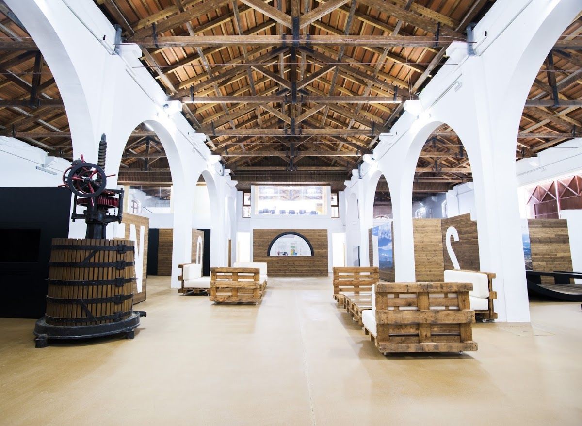 Foto de Centro de Interpretación del Vino y la Sal, Bodegas y Enoturismo en Chiclana Centro, Chiclana