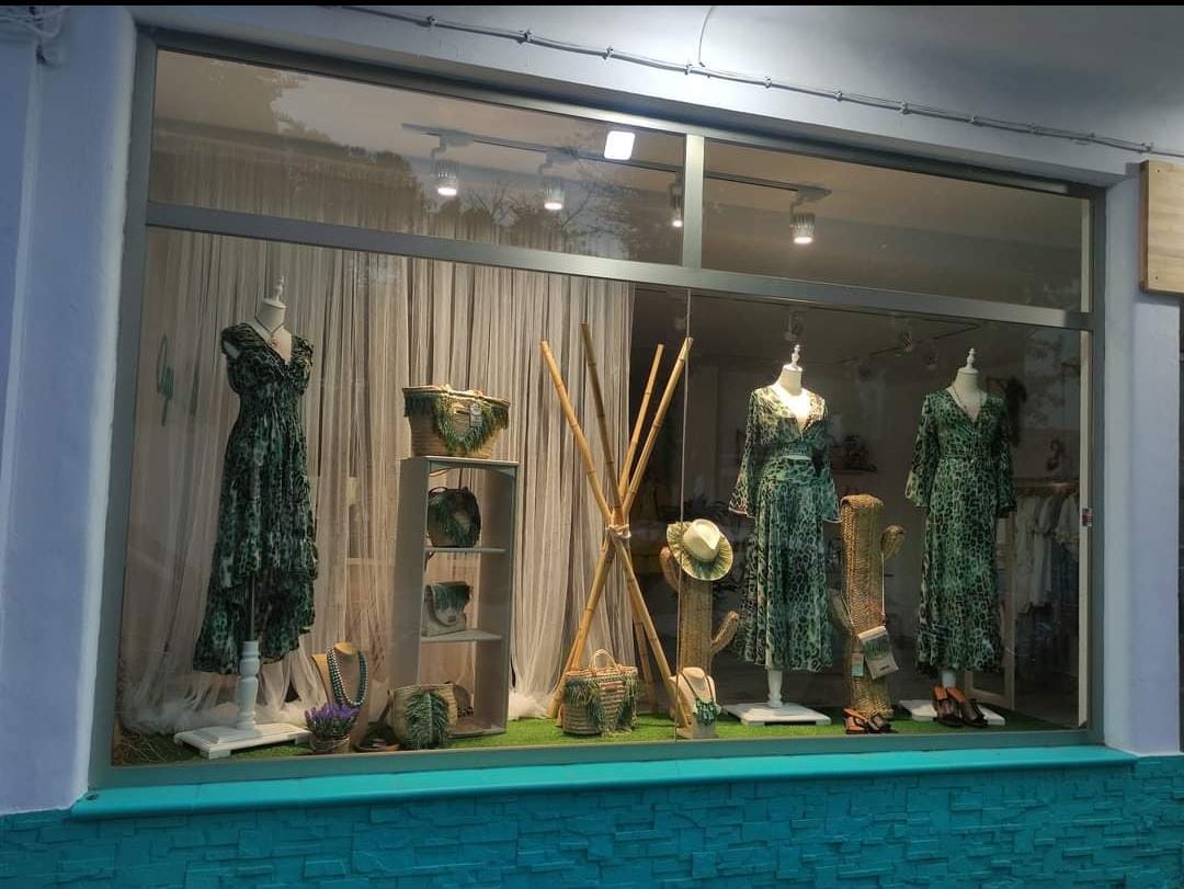 Foto de Agua salá, Compras, Moda y Artesanía en Chiclana Centro, Chiclana