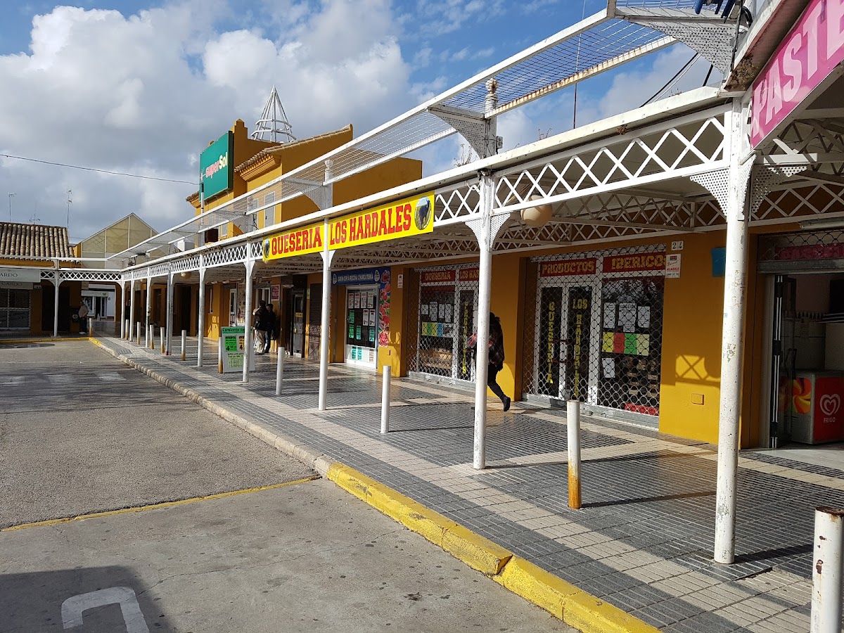 Foto de Confecciones Montserrat, Compras, Moda y Artesanía en Chiclana Centro, Chiclana