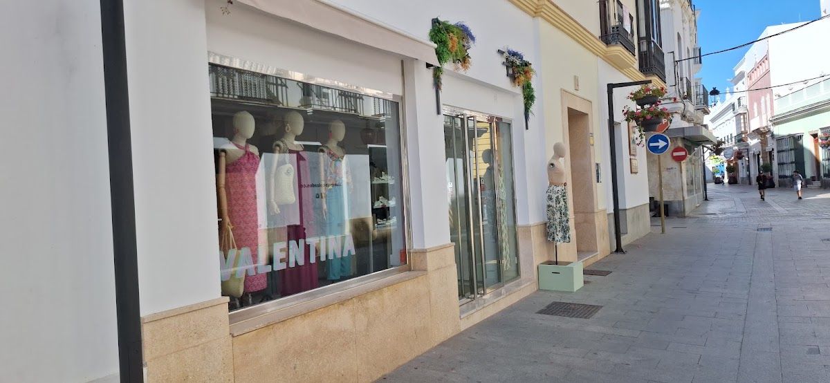 Foto de Boutique Valentina, Compras, Moda y Artesanía en Chiclana Centro, Chiclana
