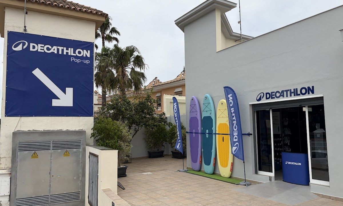Foto de Decathlon Pop Up Chiclana, Compras, Moda y Artesanía en La Barrosa, Chiclana