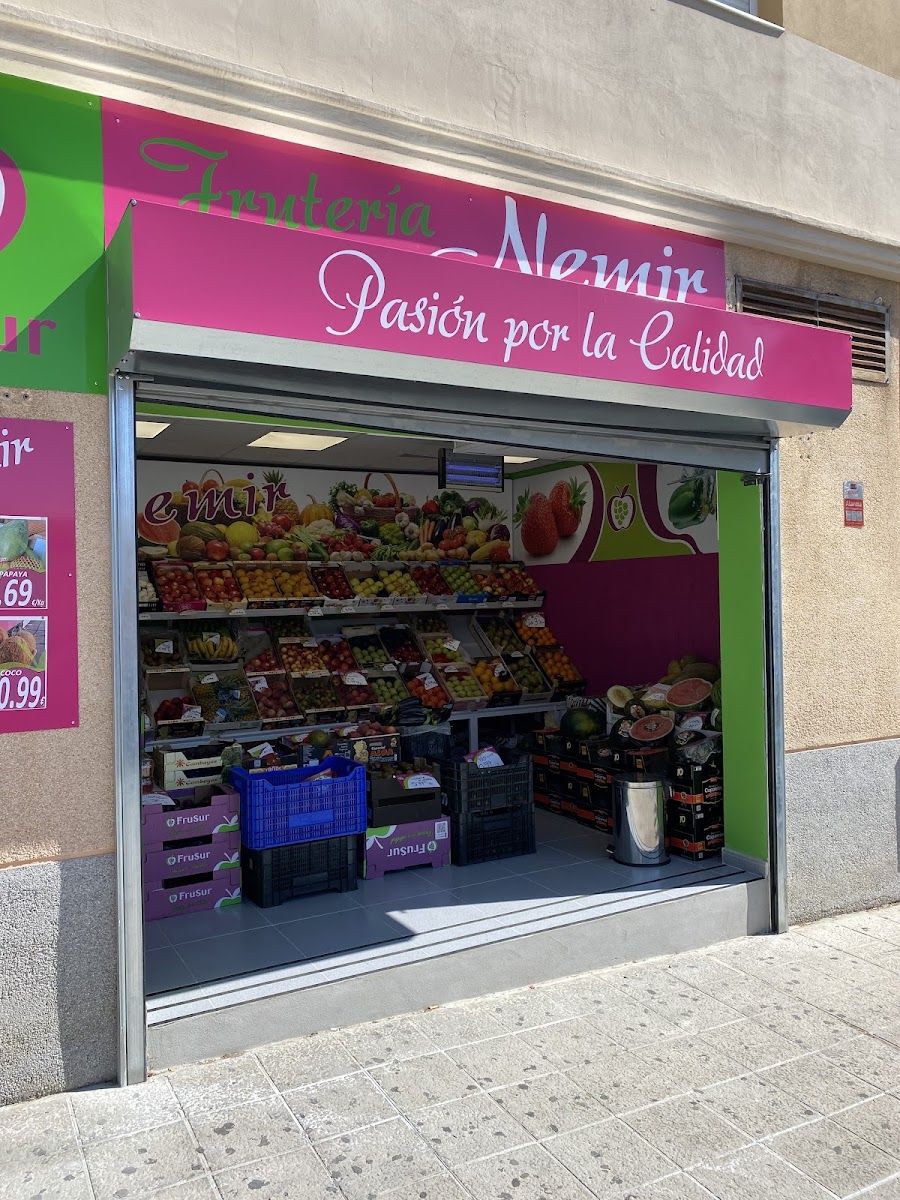 Foto de Frutería Nemir - Grupo Frusur, Producto Local de Chiclana en Chiclana Centro, Chiclana