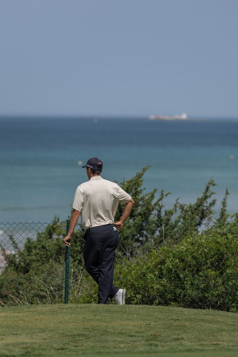 Foto de Iberostar Real Novo Sancti Petri Golf Club, Golf y Clubs Deportivos en Novo Sancti Petri, Chiclana