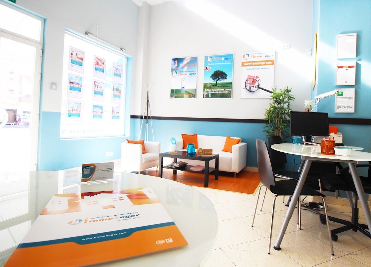 Foto de Inmobiliaria Finmohogar, Servicios Locales y Profesionales en Chiclana Centro, Chiclana